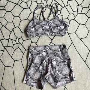 Buffbunny Bra and Shorts Set - M
